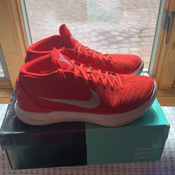 Kobe AD - Picture 2 of 5